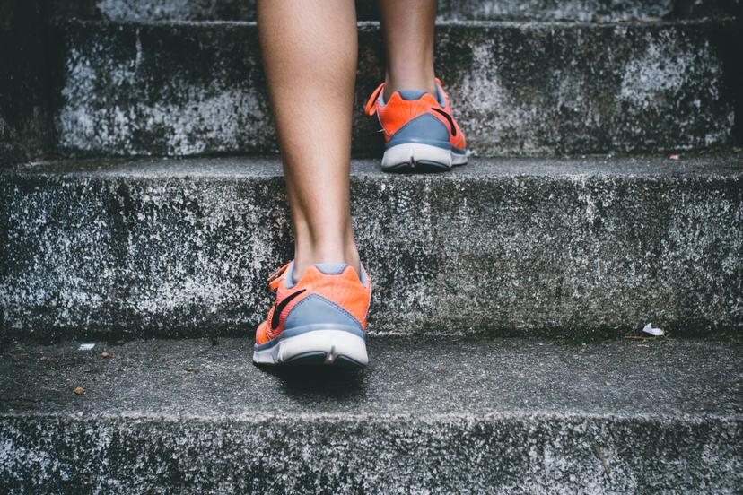 https://a.storyblok.com/f/150663/6000x4000/98b342a03c/running.jpg